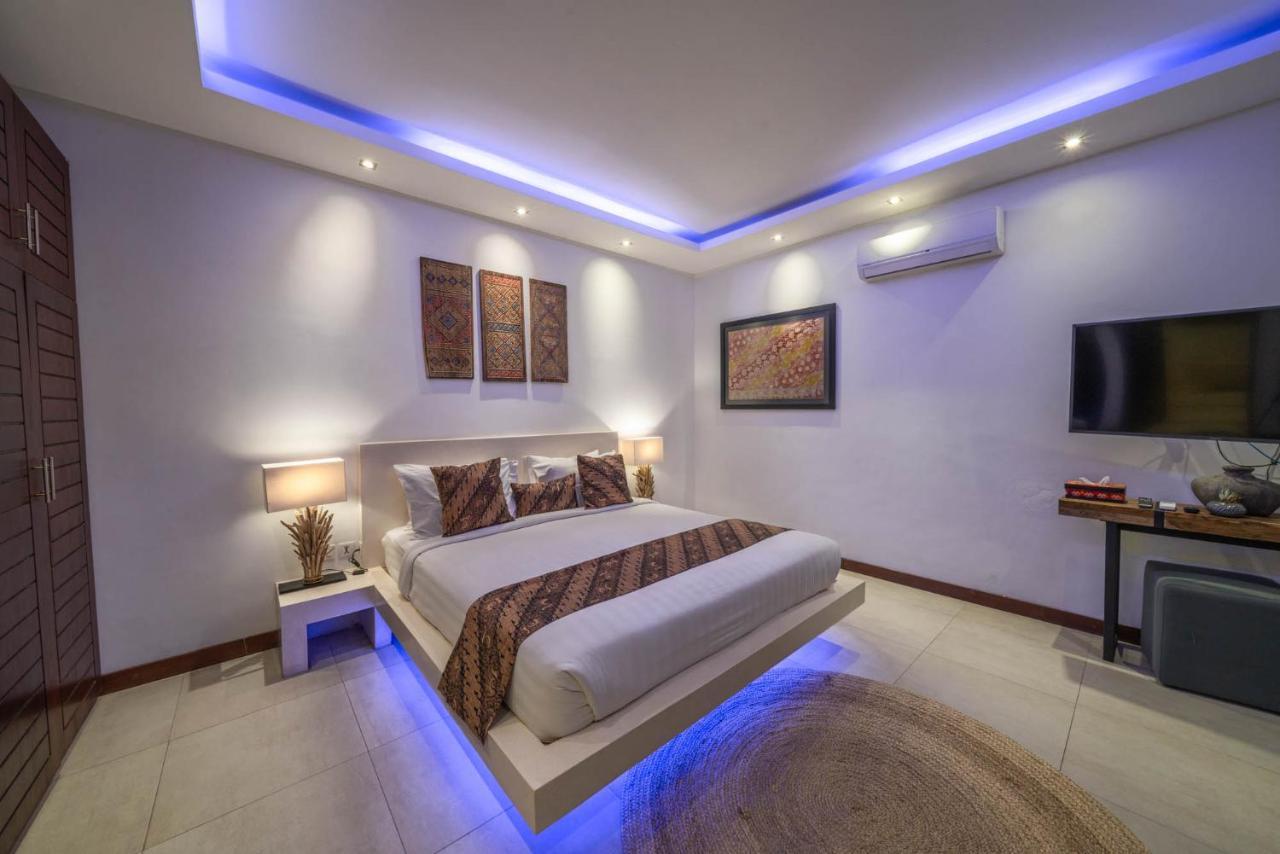 Tira - Elegant 3br In * Seminyak (Bali)