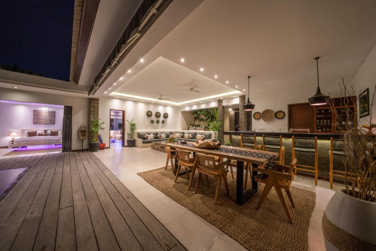 Tira - Elegant 3br In * Seminyak (Bali)