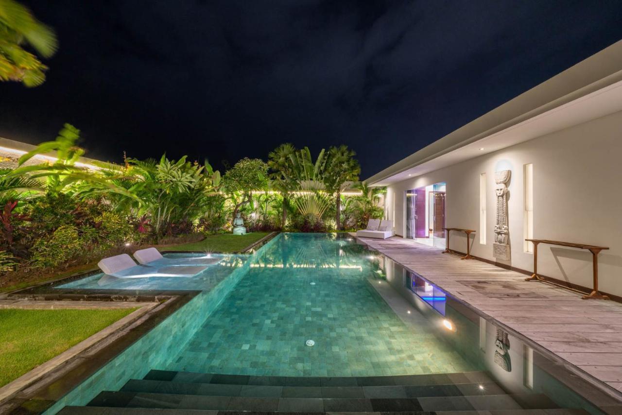 Tira - Elegant 3br In * Seminyak (Bali)